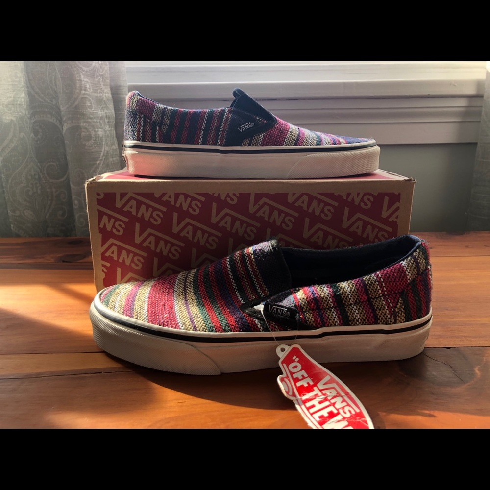 Size 6 in womens striped vans
